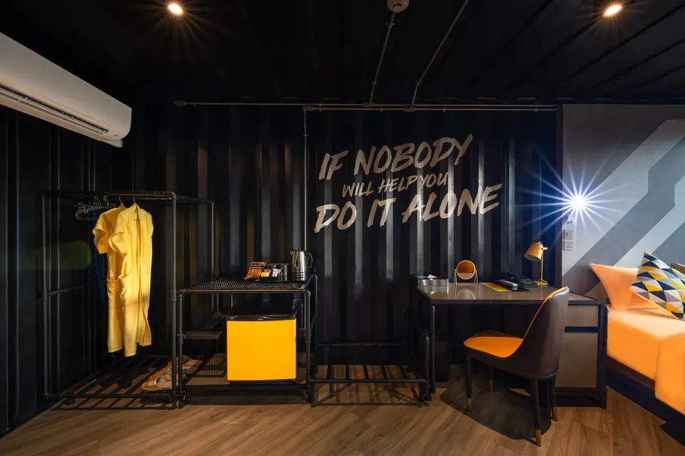 Hivetel, Phuket