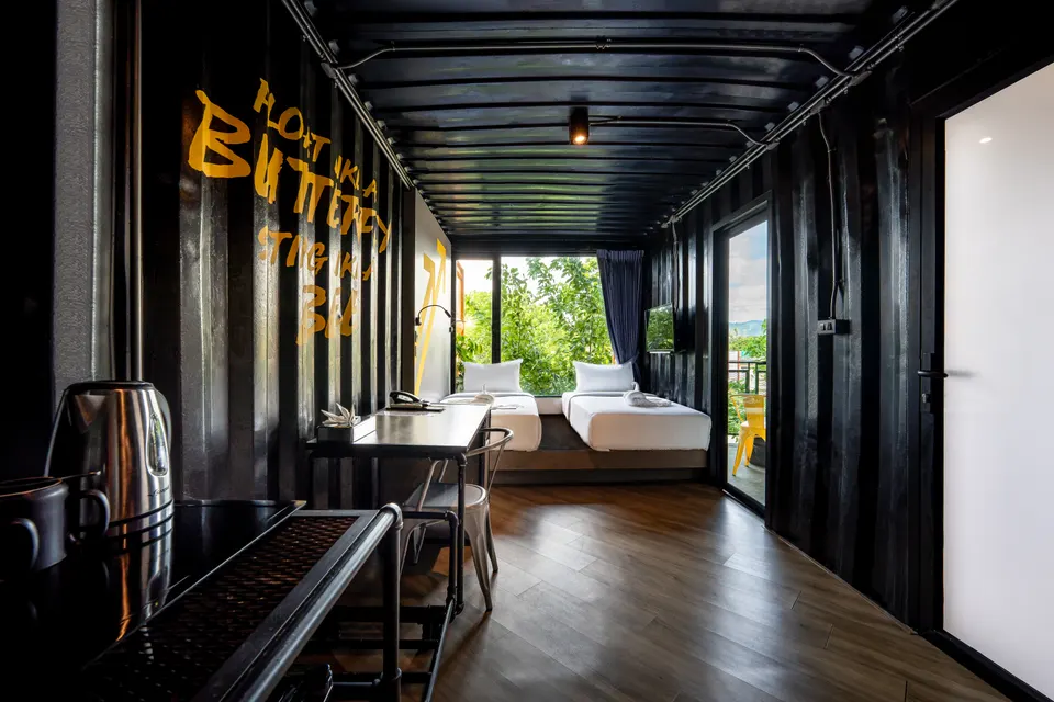 Hivetel, Phuket