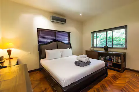 Viola Pool Villa, Phuket