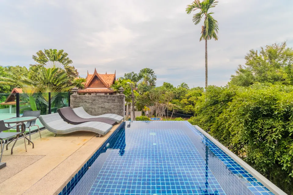 Serenity Pool House, the rooftop pool