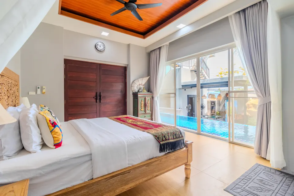 Serenity Pool House, a private double room